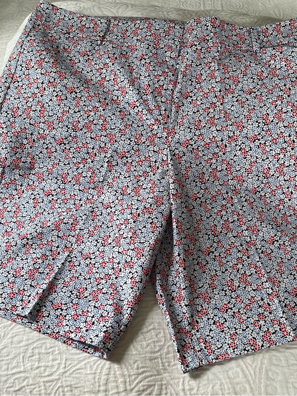 Floral Print Casual Shorts - Red, Navy & White